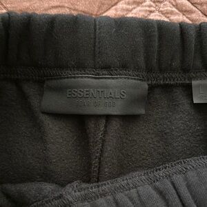 Essentials Fear of God Black shorts